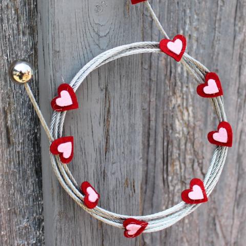 Image of Red Heart My Mighty Magnet System - The simple and creative way to display pictures, cards or whatever matters to you using super strong Mighty Magnets.